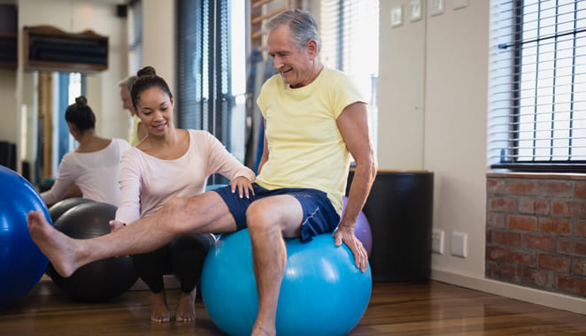 5 ejercicios que puedes realizar en casa para la artrosis de rodilla