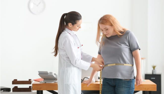 Sobrepeso podría incidir en la progresión de la esclerosis múltiple